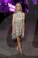 PEOPLE - Victoria's Secret Show in Paris: Promis in der Frontrow
