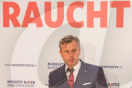 NEWS - Österreich Wahlen: FPÖ-Kandidat Norbert Hofer