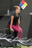 PEOPLE - Kate Upton bringt ihren Hund mit ins Fitness