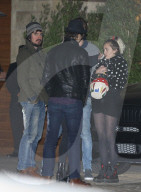 EXKLUSIV - Liam Hemsworth und Miley Cyrus nachts in Malibu unterwegs