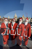 FEATURE - London: Chläuse am Santa in the City Lauf
