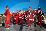 FEATURE - London: Chläuse am Santa in the City Lauf