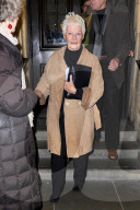 PEOPLE - Judi Dench verlässt die Royal Albert Hall in London