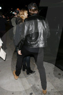 EXKLUSIV - Patrick Schwarzenegger mit Abby Champion in West Hollywood unterwegs