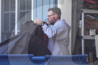 EXKLUSIV - Dean McDermott  entrümpelt sein Haus