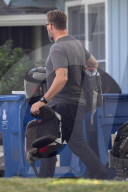 EXKLUSIV - Dean McDermott  entrümpelt sein Haus