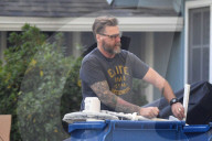 EXKLUSIV - Dean McDermott  entrümpelt sein Haus