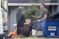 EXKLUSIV - Dean McDermott  entrümpelt sein Haus
