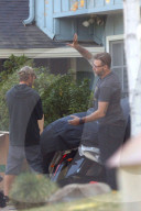 EXKLUSIV - Dean McDermott  entrümpelt sein Haus