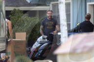 EXKLUSIV - Dean McDermott  entrümpelt sein Haus