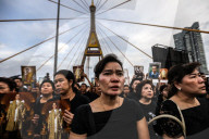 NEWS - Thailand: Trauer an König Bhumibols Geburtstag in Bangkok
