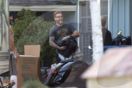 EXKLUSIV - Dean McDermott  entrümpelt sein Haus