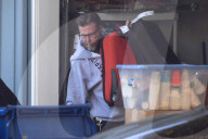 EXKLUSIV - Dean McDermott  entrümpelt sein Haus
