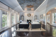 PEOPLE - So schön wohnt Joel McHale