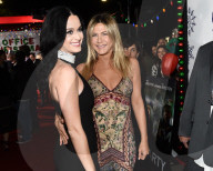 PEOPLE - Friends: Jennifer Aniston und Katy Perry an der Filmpremiere von "Office Christmas Party"