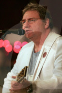 PEOPLE - Emerson, Lake & Palmer: Greg Lake ist ist im Alter von 69 Jahren gestorben