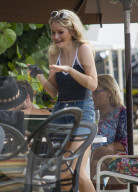 PEOPLE - Lottie Moss und Alex Mytton machen Ferien auf Barbados