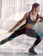PEOPLE - Adriana Lima wirbt für VSX