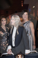 NEWS - Patti Smith singt an der Nobelpreis-Verleihung und vergisst den Text