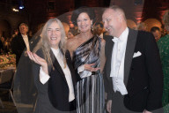 NEWS - Patti Smith singt an der Nobelpreis-Verleihung und vergisst den Text