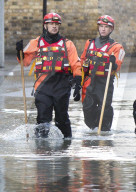 NEWS - Geplatzte Wasserleitung setzt halb London unter Wasser