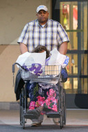 PEOPLE - Katherine Jackson ist auf den Rollstuhl angewiesen