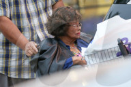 PEOPLE - Katherine Jackson ist auf den Rollstuhl angewiesen