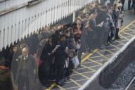 NEWS - England: Southern Rail Streik