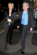 PEOPLE - Promis an der 'Cinderella Press Night' in London