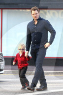 EXKLUSIV - Chris Pratt und Anna Faris mit Jack in West Hollywood unterwegs