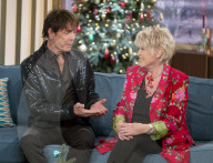 PEOPLE - Sir Cliff Richard zu Gast bei 'This Morning' 