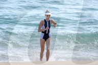 EXKLUSIV - Model Karlie Kloss hat Spass auf Hawaii