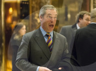 NEWS - Nigel Farage in der Lobby des Trump Towers