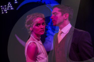 PEOPLE - Bühnenreif: Cressida Bonas spielt Daisy in "The Great Gatsby"