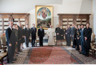 NEWS - Vatikan: Friedensnobelpreisträger Calderon besucht Papst 