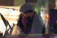 EXKLUSIV - Wilde Knutscherei: Frisch getrennter Tobey Maguire genisst sein Single-Leben