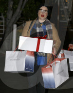 PEOPLE - Kelly Osbourne beim Christmas-Shopping in Beverly Hills