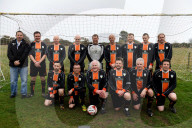 FEATURE - Kick it like Dickie - Englands wohl ältester Club-Fussballer