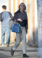 PEOPLE - Lily-Rose Depp stylish  auf Shopping-Tour in LA
