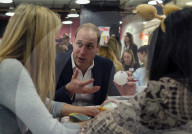 PEOPLE - William, Harry und Catherine besuchen eine Weihnachts-Veranstaltung