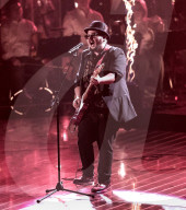 PEOPLE - Tay Schmedtmann gewinnt "Voice of Germany 2016"