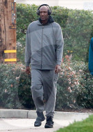 PEOPLE - Lamar Odom macht mit seiner Entzugsgruppe einen Spaziergang