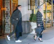 PEOPLE - Dick eingepackt:  Ivanka Trump verlässt Haus