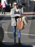 PEOPLE - Amy Adams bummelt in Beverly Hills 