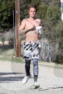 PEOPLE - Justin Bieber joggt oben ohne durch die Hills
