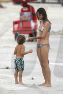 EXKLUSIV - Brasilien: Alessandra Ambrosio macht 'Bikiniferien' in Florianoplis