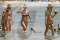 EXKLUSIV - Brasilien: Alessandra Ambrosio macht 'Bikiniferien' in Florianoplis