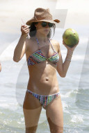 EXKLUSIV - Brasilien: Alessandra Ambrosio macht 'Bikiniferien' in Florianoplis