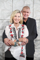 STUDIO - Olivia Newton-John und John Farnham