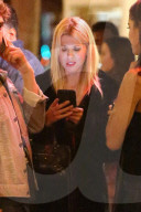 PEOPLE - Tara Reid verlässt mit Freunden eine Party in Hollywood